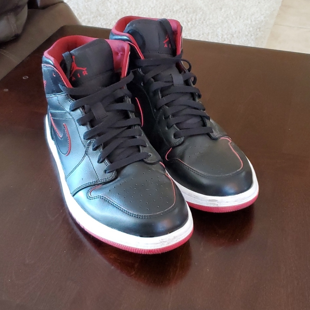 Nike Jordan 1's